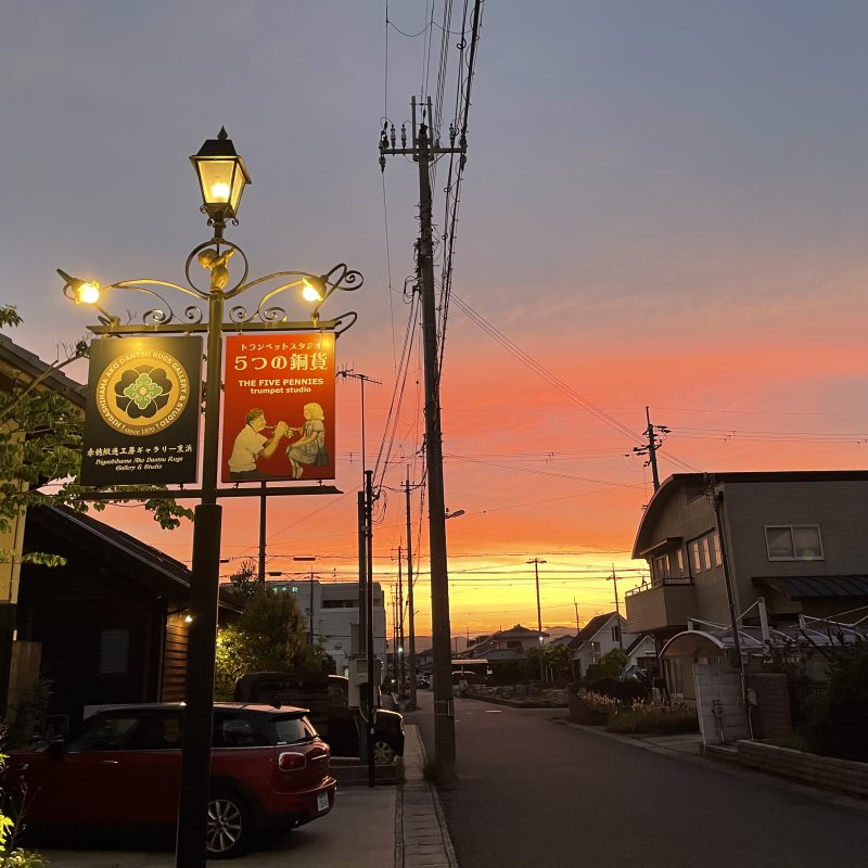 真っ赤な空